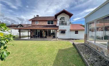 Casa en urbanización cerrada - El Retiro