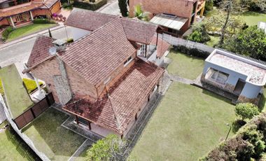 Casa en urbanización cerrada - El Retiro