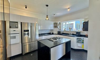 Casa en urbanización cerrada - El Retiro