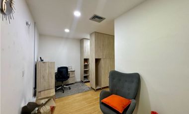 Oficina 50 m2 en San Fernando Plaza - El Poblado Medellín