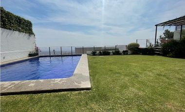 Casa Seminueva Moderna en RENTA Amueblada Norte Cvca Vigilancia