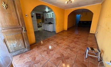 Venta Casa Jardines de Versalles 3 dormitorios Maipu