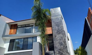 Casa en Venta en La Vista Country Club Puebla