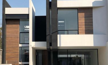 Casa en  Venta en Momoxpan La Carcaña Puebla