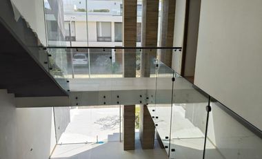 Casa en Venta en Parque Monaco Lomas de Angelopolis