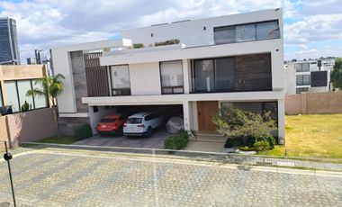 Casa en Venta en Parque Monaco Lomas de Angelopolis