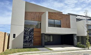 Casa en  Venta y Renta en Parque Monaco Lomas de Angelopolis