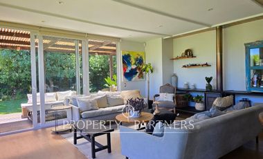 Casa en condominio con amplio jardín