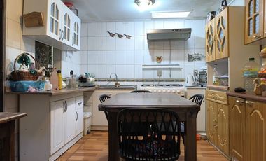 Casa en Venta en Vende Hermosa Casa 2D 1B 1E Abilio Medina, Buin