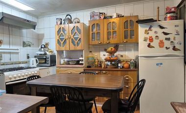 Casa en Venta en Vende Hermosa Casa 2D 1B 1E Abilio Medina, Buin