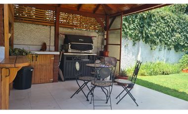 Gran Casa 3 hab en Linderos Buin