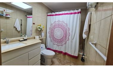 Gran Casa 3 hab en Linderos Buin