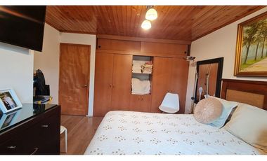 Gran Casa 3 hab en Linderos Buin