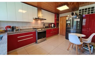 Gran Casa 3 hab en Linderos Buin