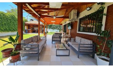 Gran Casa 3 hab en Linderos Buin