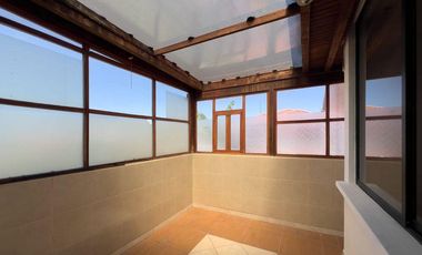 Vivienda 3 pisos en El Retorno a 100m de la Uni. Ed. Madre Teresa, Caranqui