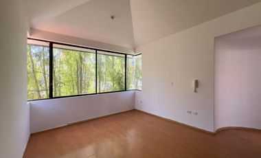 Vivienda 3 pisos en El Retorno a 100m de la Uni. Ed. Madre Teresa, Caranqui