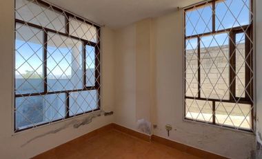 Casa de 3 plantas en Ibarra