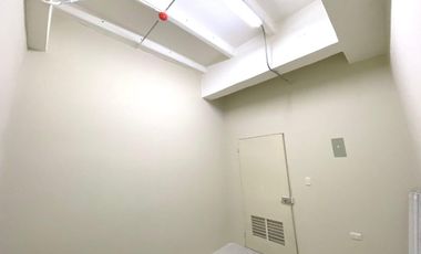 Bodega en alquiler, Edificio Trade Building, AndA.