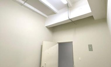 Bodega en alquiler, Edificio Trade Building, AndA.