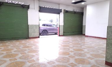 Local Comercial en  alquiler en  Isla Trinitaria Vía Principal  SanS