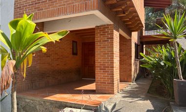 CASA EN RENTA LA CASCADA