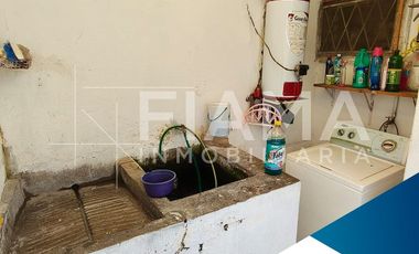 CASA EN VENTA COL. LOS SAUCES, TEPIC, NAY.