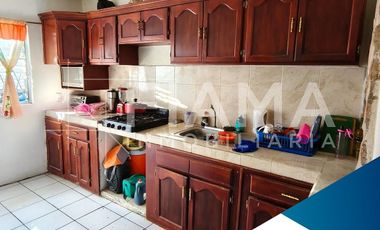 CASA EN VENTA COL. LOS SAUCES, TEPIC, NAY.