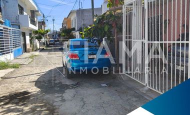 CASA EN VENTA COL. LOS SAUCES, TEPIC, NAY.