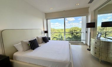 Se renta departamento amueblado y con acción en Anthea, Yucatán Country Club