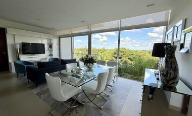 Se renta departamento amueblado y con acción en Anthea, Yucatán Country Club