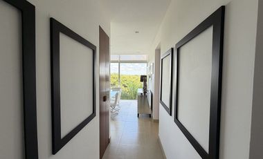 Se renta departamento amueblado y con acción en Anthea, Yucatán Country Club