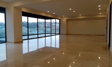 DEPARTAMENTO EN RENTA EN LOMAS COUNTRY