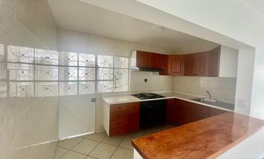 Casa en renta Valle Ceylán