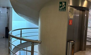 SE RENTA OFICINAS Y/O CONSULTORIOS DENTRO DE PLAZA COMERCIAL VALLESCONDIDO