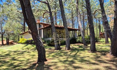 Casa - cabaña en venta en Tapalpa amueblada y equipada