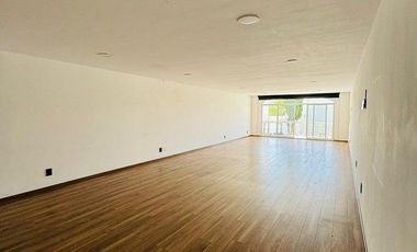 Residencia de Lujo en Naranjos Querétaro con Alberca y Terraza