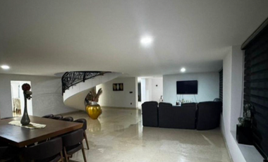 Residencia de Lujo en Naranjos Querétaro con Alberca y Terraza