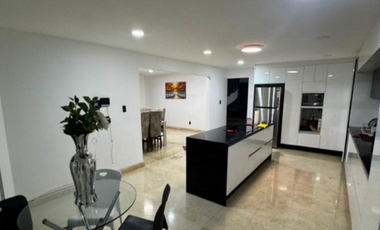 Residencia de Lujo en Naranjos Querétaro con Alberca y Terraza