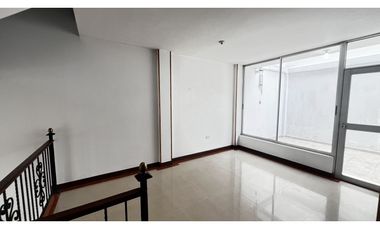 ARRIENDO CASA EN VILLETA