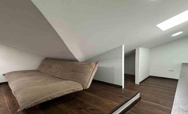 Arriendo - Exclusiva casa en Pinares de Chía