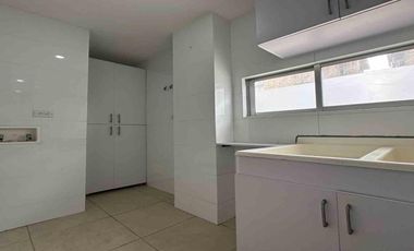 Arriendo - Exclusiva casa en Pinares de Chía