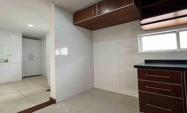 Arriendo - Exclusiva casa en Pinares de Chía