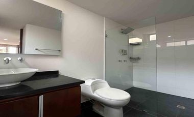 Arriendo - Exclusiva casa en Pinares de Chía