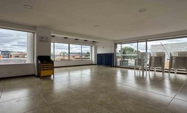 Arriendo - Exclusiva casa en Pinares de Chía