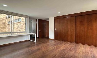 Arriendo - Exclusiva casa en Pinares de Chía