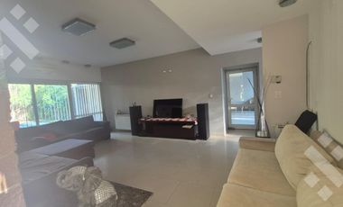 VENTA (EN EXCLUSIVA) CASA 3 DORMITORIOS + PISCINA - B° CONFLUENCIA RURAL, NEUQUÉN