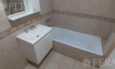 Alquiler de departamento de 2 ambientes con balcón en Wilde