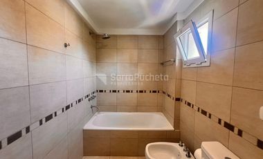 Alquiler departamento 2 ambientes en Moron centro.