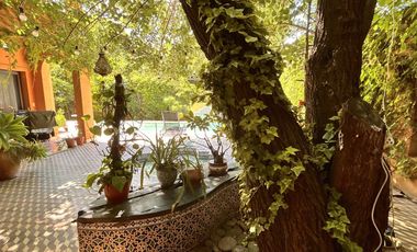 Imponente Propiedad con Piscina en Venta en Fincas de Hudson